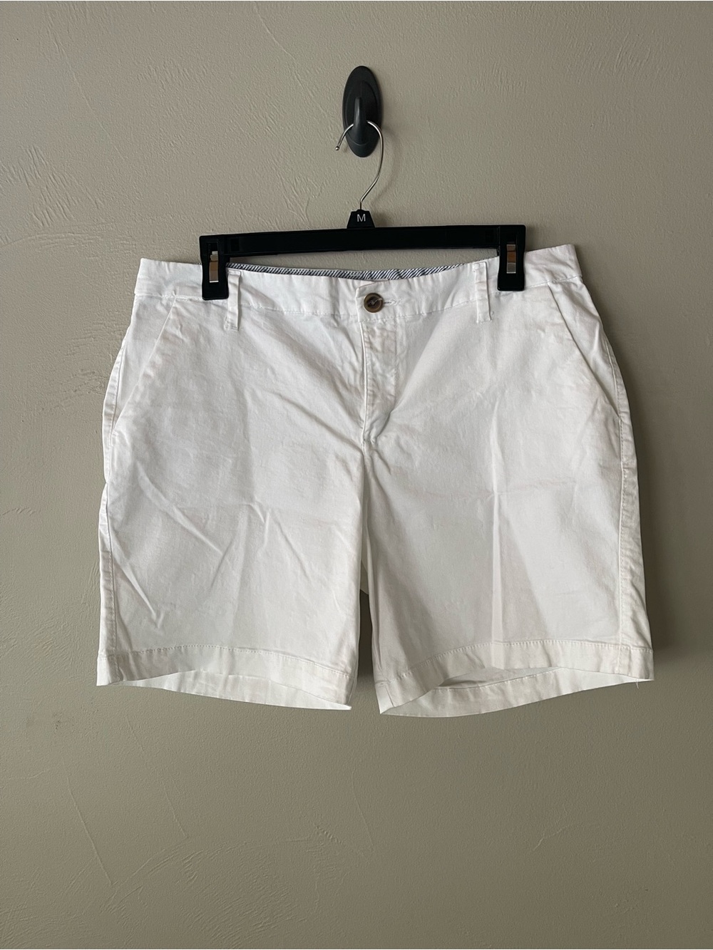 Women’s White Old Navy Shorts size 10